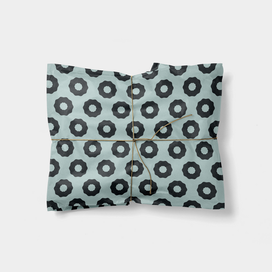 Wreath Pattern Holiday Gift Wrap