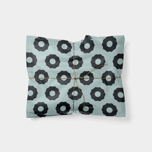 Wreath Pattern Holiday Gift Wrap