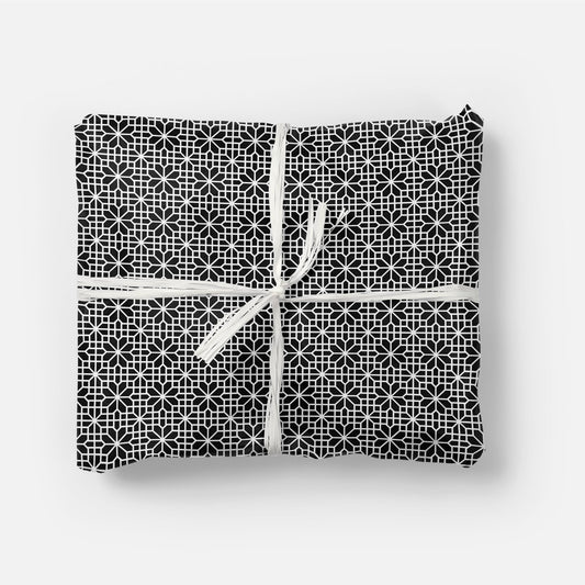 Black and White Chinese Lattice Wrapping